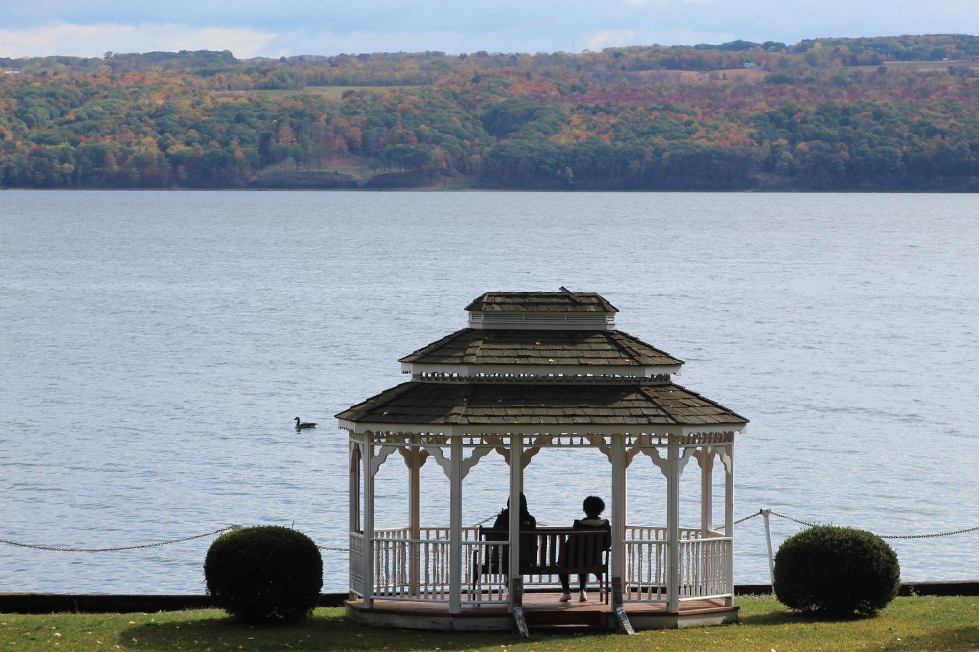 Plum Point Lodge Himrod Esterno foto